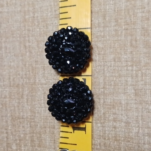Liz Claiborne Black Beaded Medallion Clip On Earrings - Picture 1 of 6